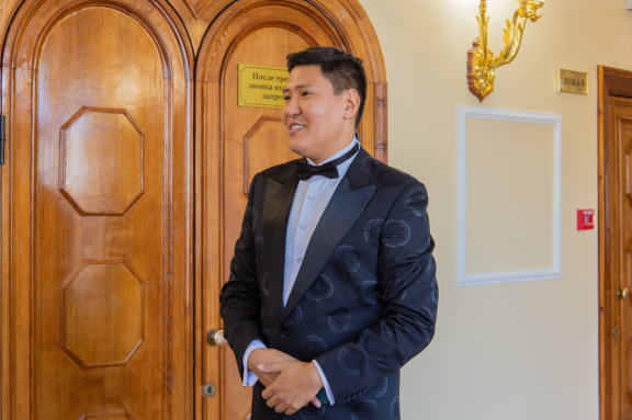 &Ecy;&kcy;&scy;&kcy;&ucy;&rcy;&scy;&icy;&yacy; &scy; &dcy;&icy;&rcy;&iecy;&kcy;&tcy;&ocy;&rcy;&ocy;&mcy; &tcy;&iecy;&acy;&tcy;&rcy;&acy;