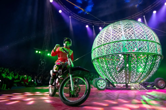 &Pcy;&ocy; &shchcy;&ucy;&chcy;&softcy;&iecy;&mcy;&ucy; &vcy;&iecy;&lcy;&iecy;&ncy;&icy;&yucy;