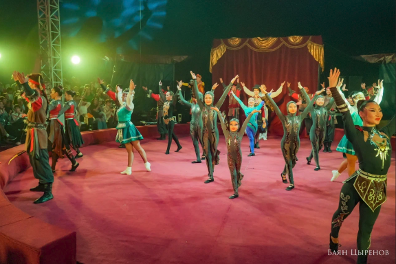 Цирковое представление "Магия под куполом"