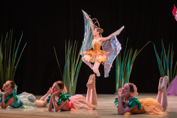 &Dcy;&yucy;&jcy;&mcy;&ocy;&vcy;&ocy;&chcy;&kcy;&acy;