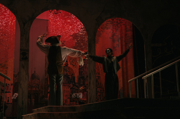 &Scy;&lcy;&ucy;&gcy;&acy; &dcy;&vcy;&ucy;&khcy; &gcy;&ocy;&scy;&pcy;&ocy;&dcy; &sol; &Bcy;&acy;&rcy;&lcy;&acy;&gcy;