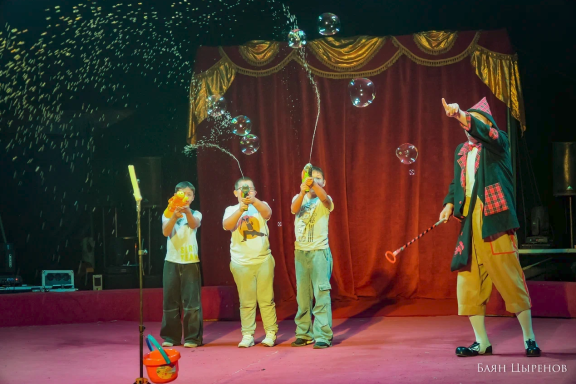 Цирковое представление "Магия под куполом"
